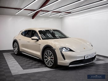 Used Porsche Taycan 2023 for sale - 79333470: Photo