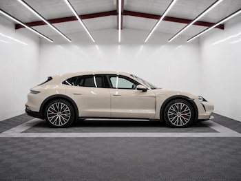 Used Porsche Taycan 2023 for sale - 79333470: Photo