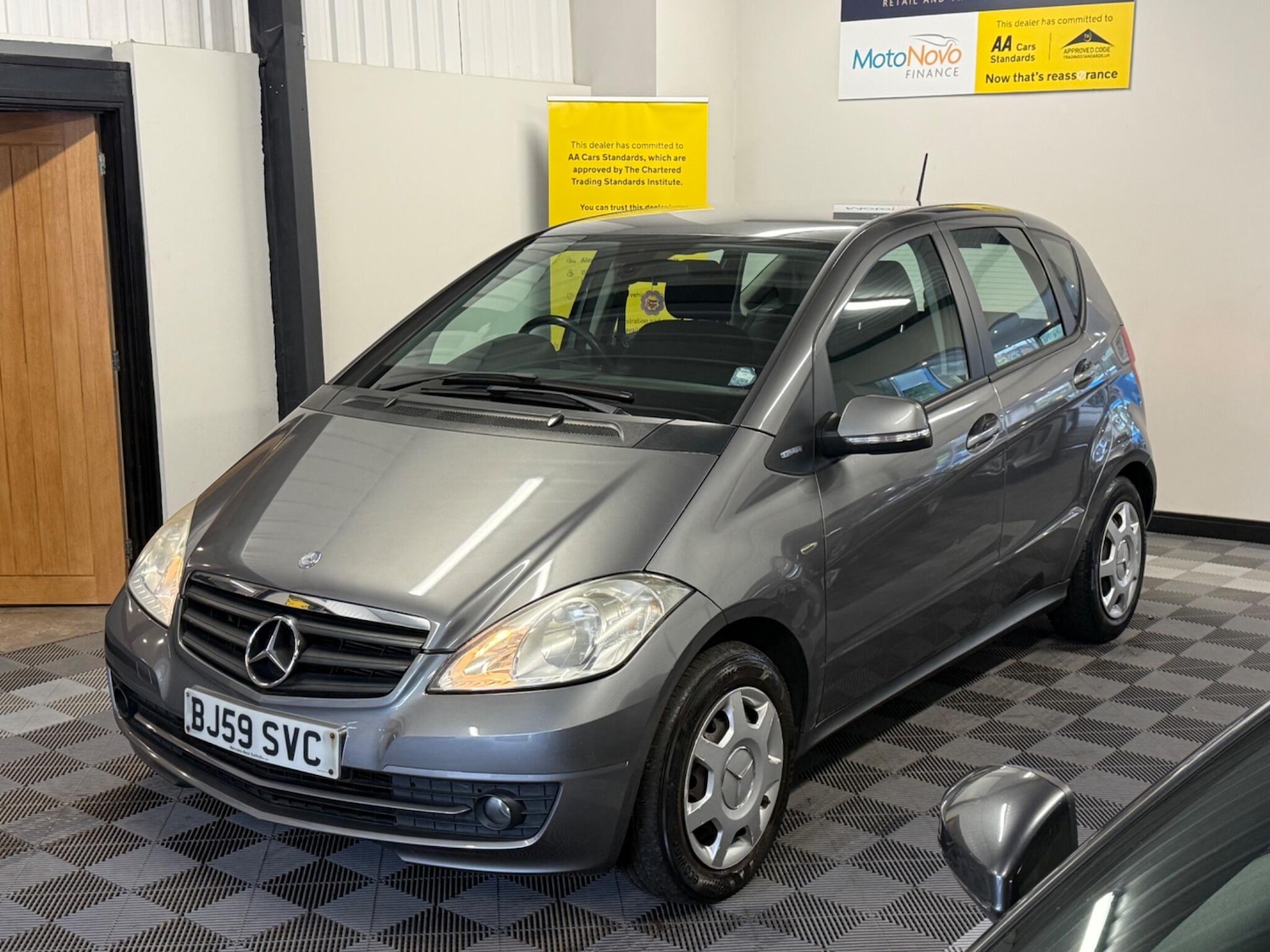 Used Mercedes-Benz A-Class 2009 for sale - 76200943: Photo 3