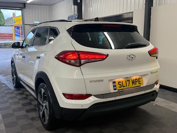 Used Hyundai TUCSON 2017 for sale - 76284044: Photo