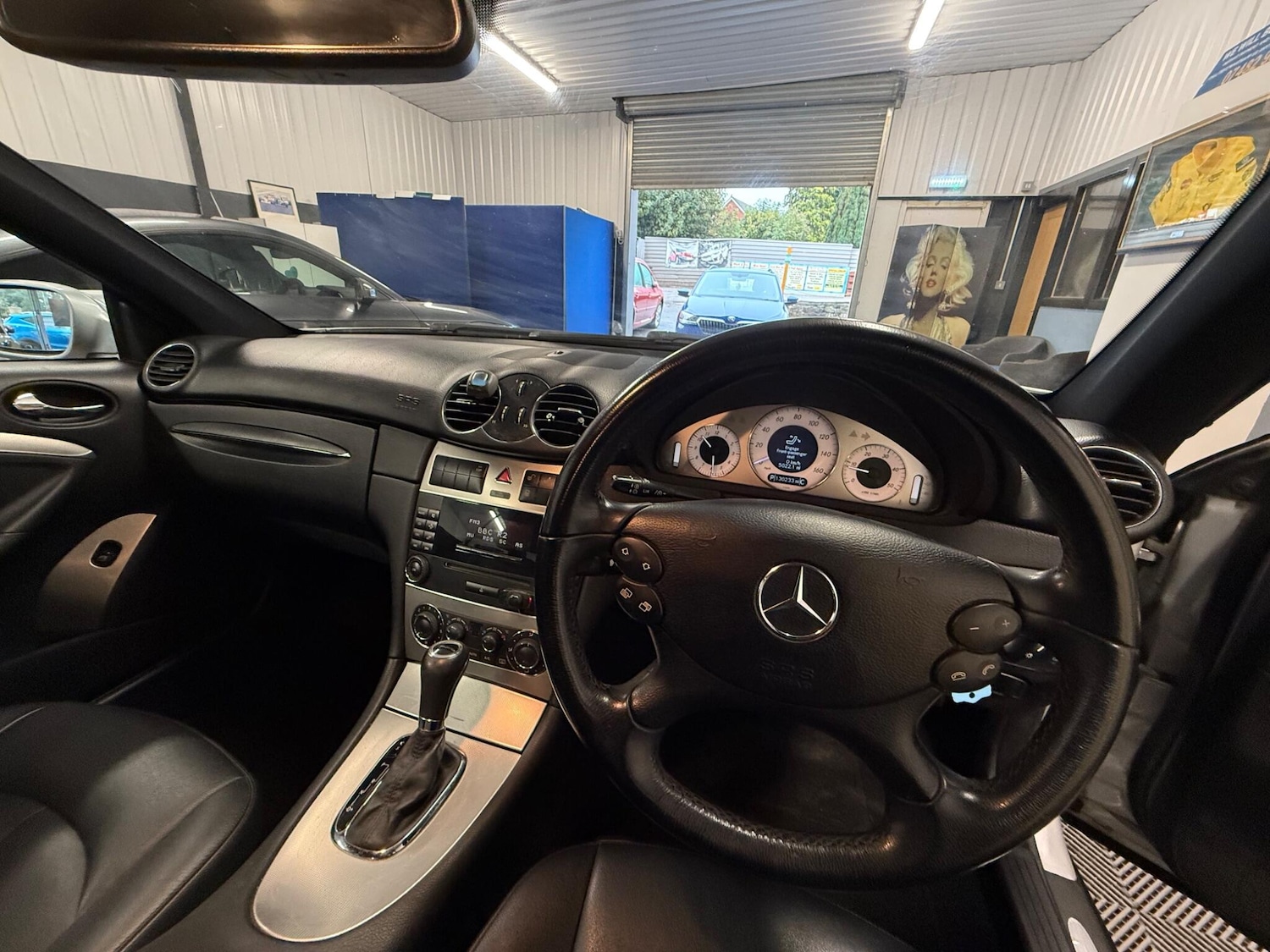 Used Mercedes-Benz CLK 2009 for sale - 76200733: Photo 19