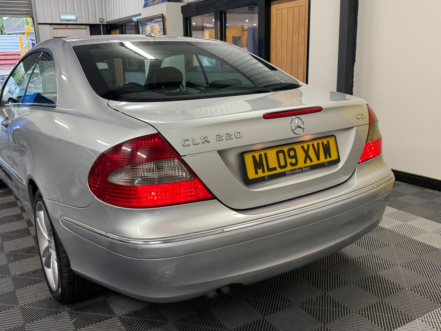 Used Mercedes-Benz CLK 2009 for sale - 76200733: Photo 9