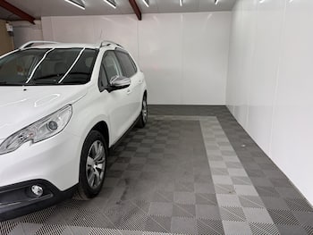 Used Peugeot 2008 2015 for sale - 79536227: Photo