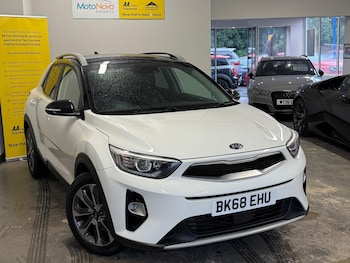 Used Kia Stonic 2018 for sale - 75430609: Photo