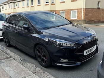 Used Ford Focus 2016 for sale - 76283492: Photo 2