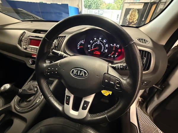 Used Kia Sportage 2011 for sale - 76189756: Photo 8