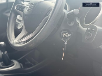 Used Honda Jazz 2009 for sale - 79102173: Photo