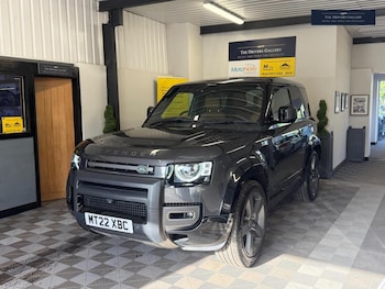 Used Land Rover Defender 90 2022 for sale - 79102147: Photo