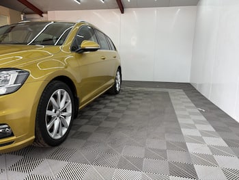 Used Volkswagen Golf 2019 for sale - 79322496: Photo