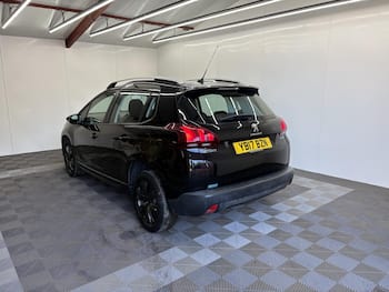 Used Peugeot 2008 2017 for sale - 79672838: Photo