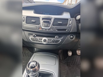 Used Renault Laguna 2009 for sale - 76182535: Photo 4