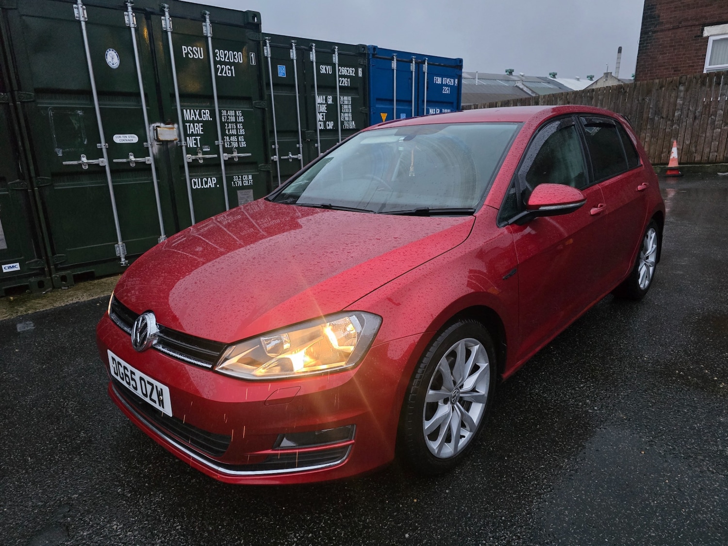 Used Volkswagen Golf 2015 for sale - 76821449: Photo 2