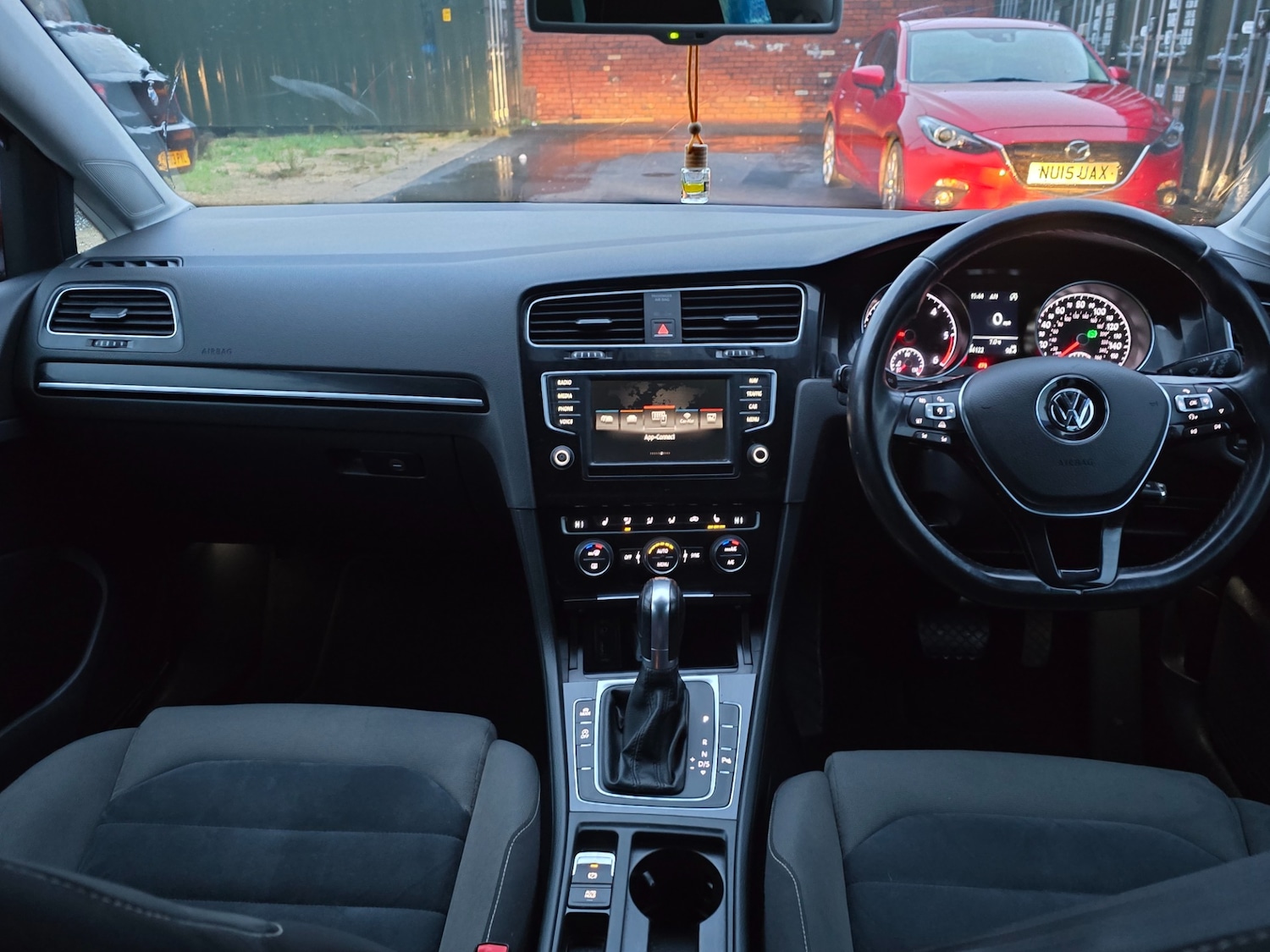 Used Volkswagen Golf 2015 for sale - 76821449: Photo 6