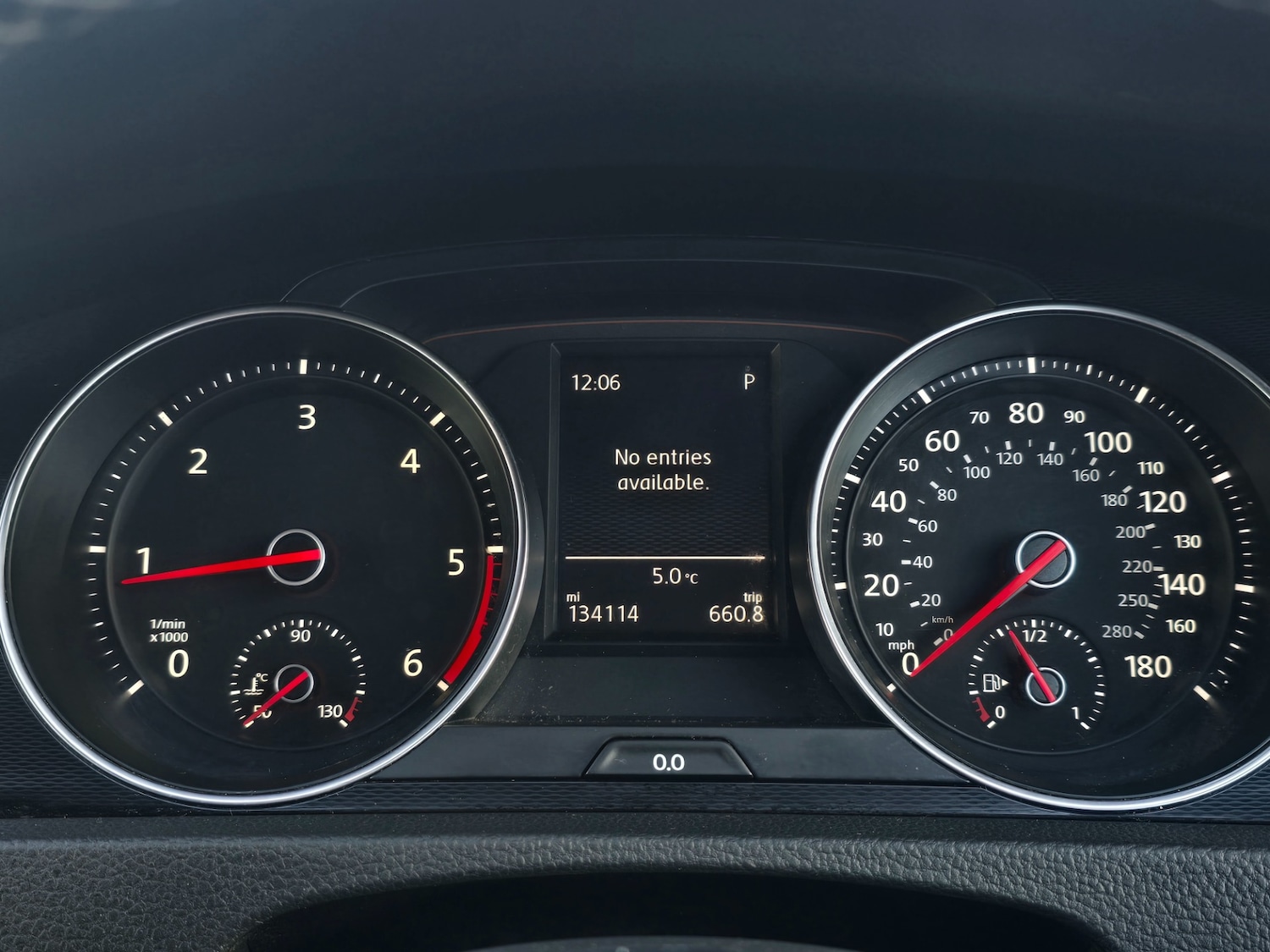 Used Volkswagen Golf 2014 for sale - 76693877: Photo 13