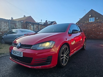 Used Volkswagen Golf 2014 for sale - 76693877: Photo