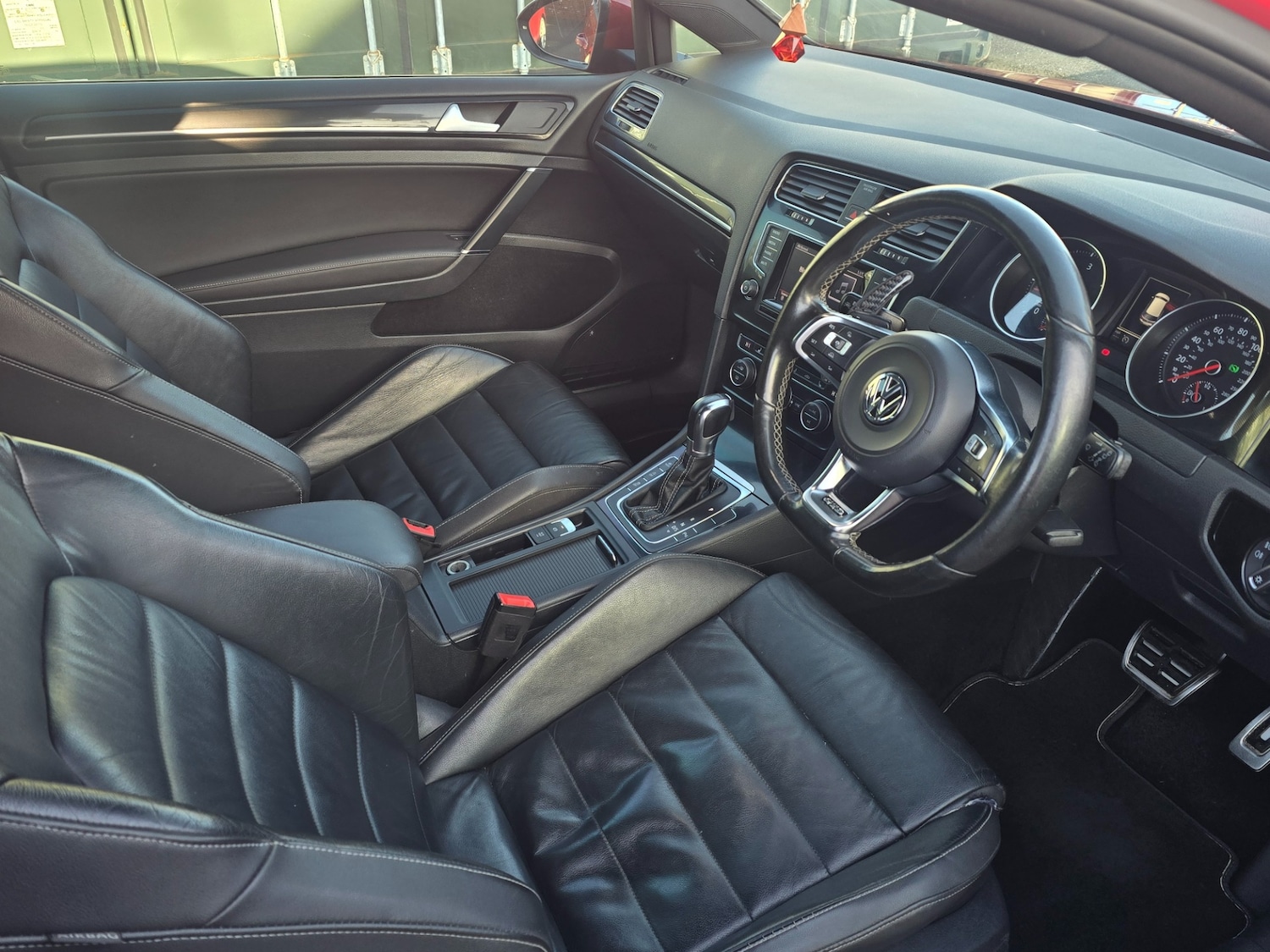 Used Volkswagen Golf 2014 for sale - 76693877: Photo 5