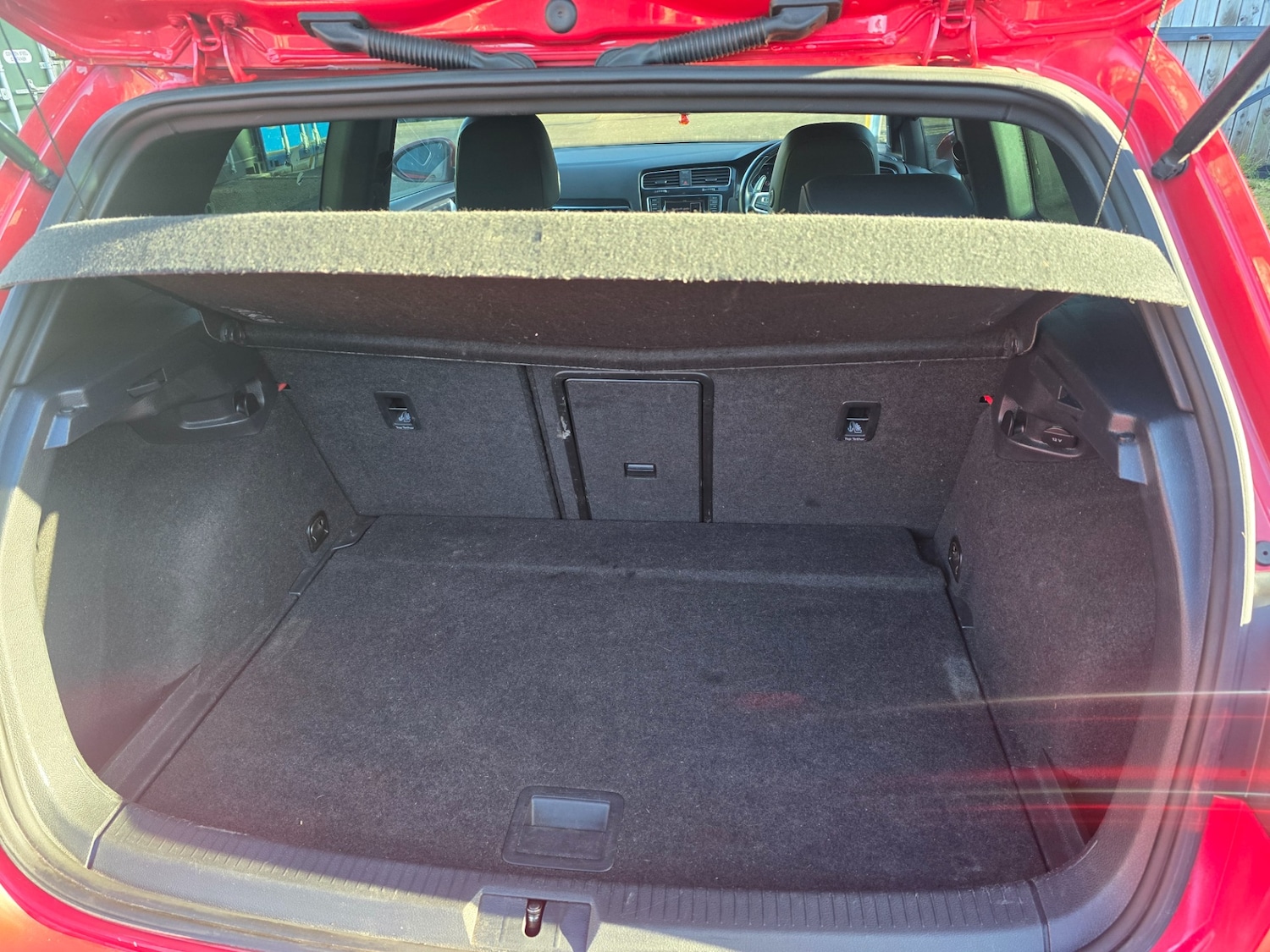 Used Volkswagen Golf 2014 for sale - 76693877: Photo 8