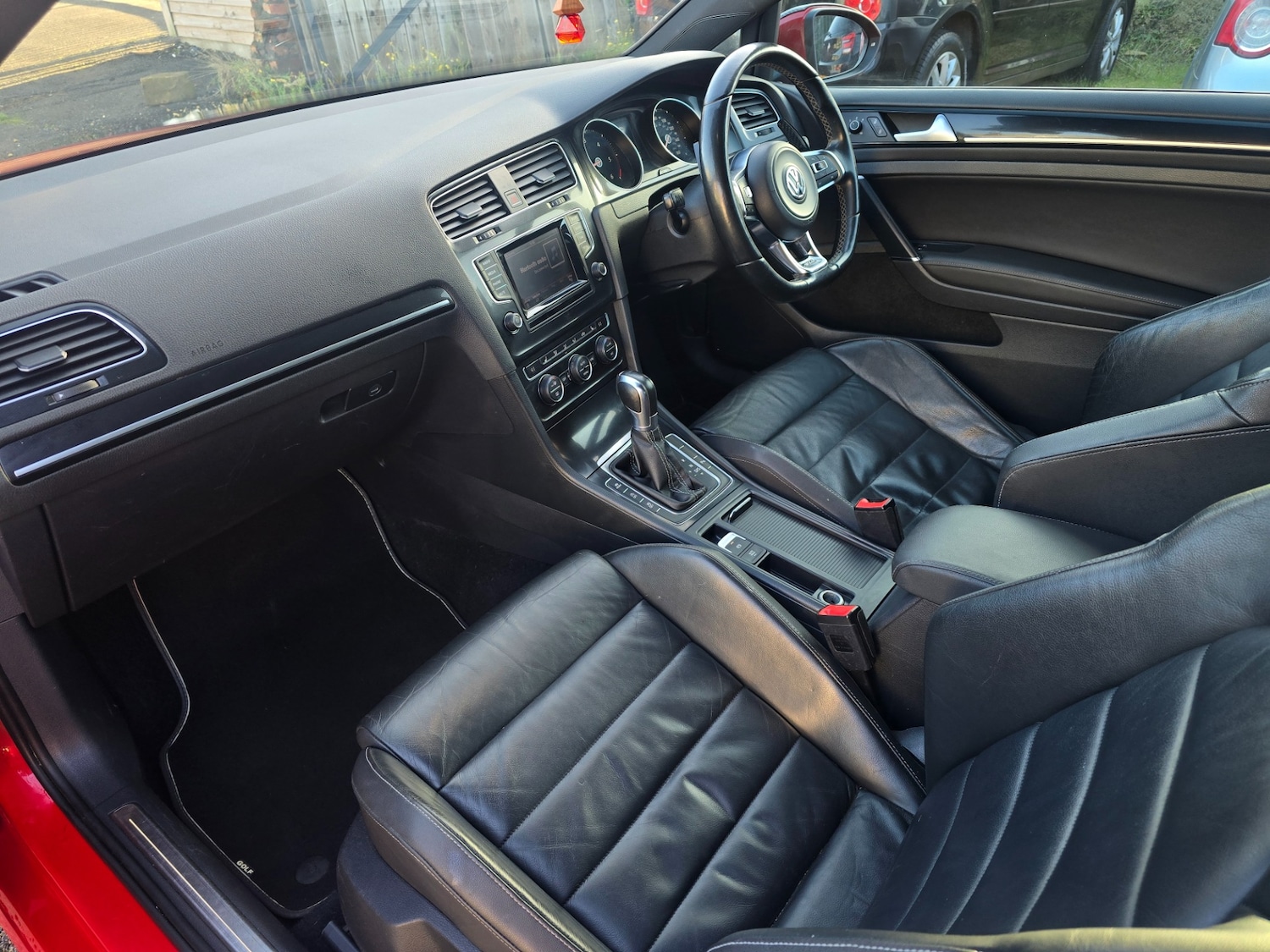 Used Volkswagen Golf 2014 for sale - 76693877: Photo 9