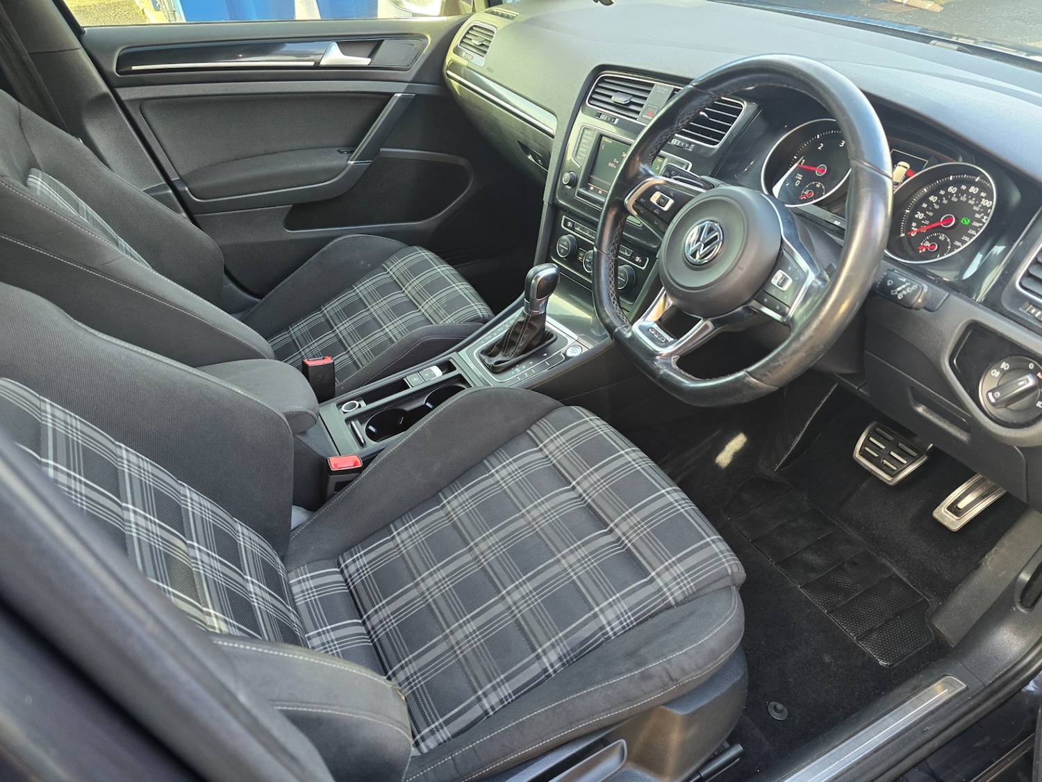 Used Volkswagen Golf 2015 for sale - 77363214: Photo 6