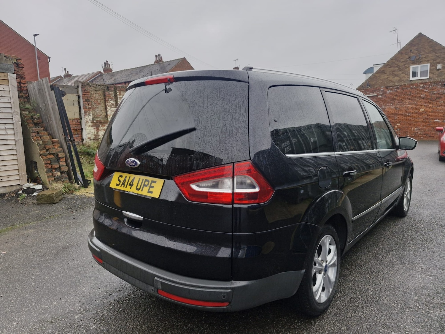 Used Ford Galaxy 2014 for sale - 76748313: Photo 4