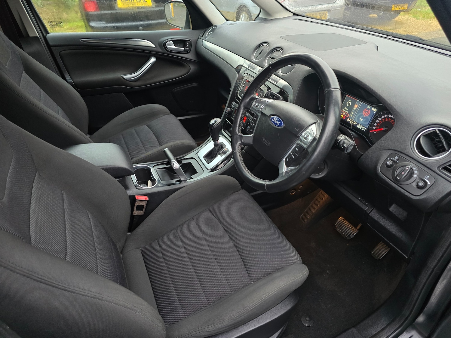 Used Ford Galaxy 2014 for sale - 76748313: Photo 5