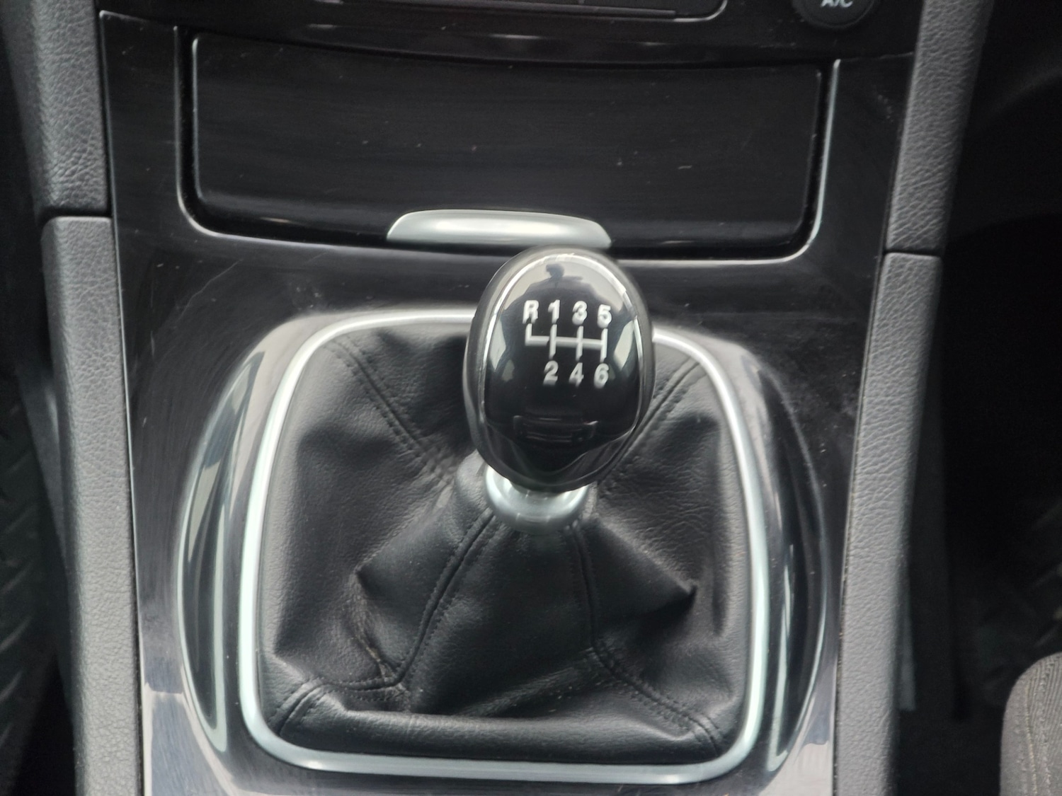 Used Ford S-Max 2012 for sale - 77055129: Photo 16