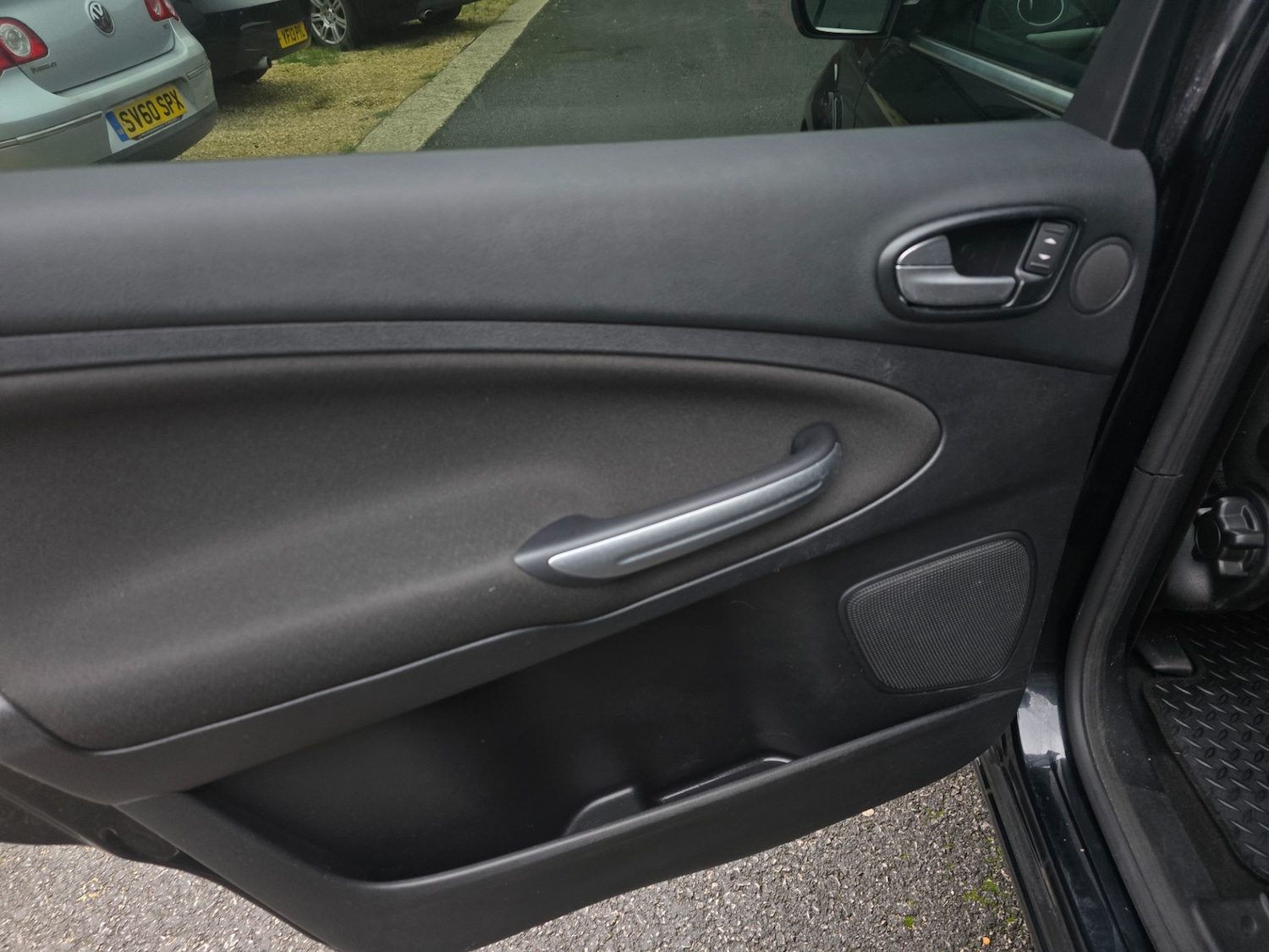 Used Ford S-Max 2012 for sale - 77055129: Photo 18