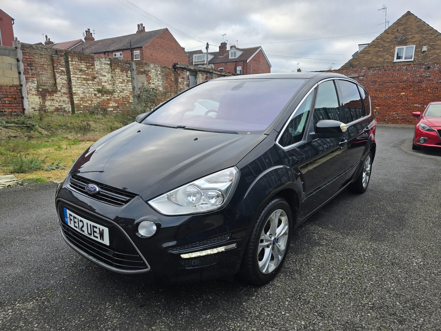 Used Ford S-Max 2012 for sale - 77055129: Photo 2