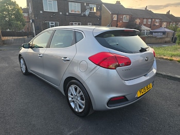 Used Kia Ceed 2015 for sale - 79545776: Photo