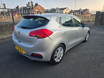 Used Kia Ceed 2015 for sale - 79545776: Photo