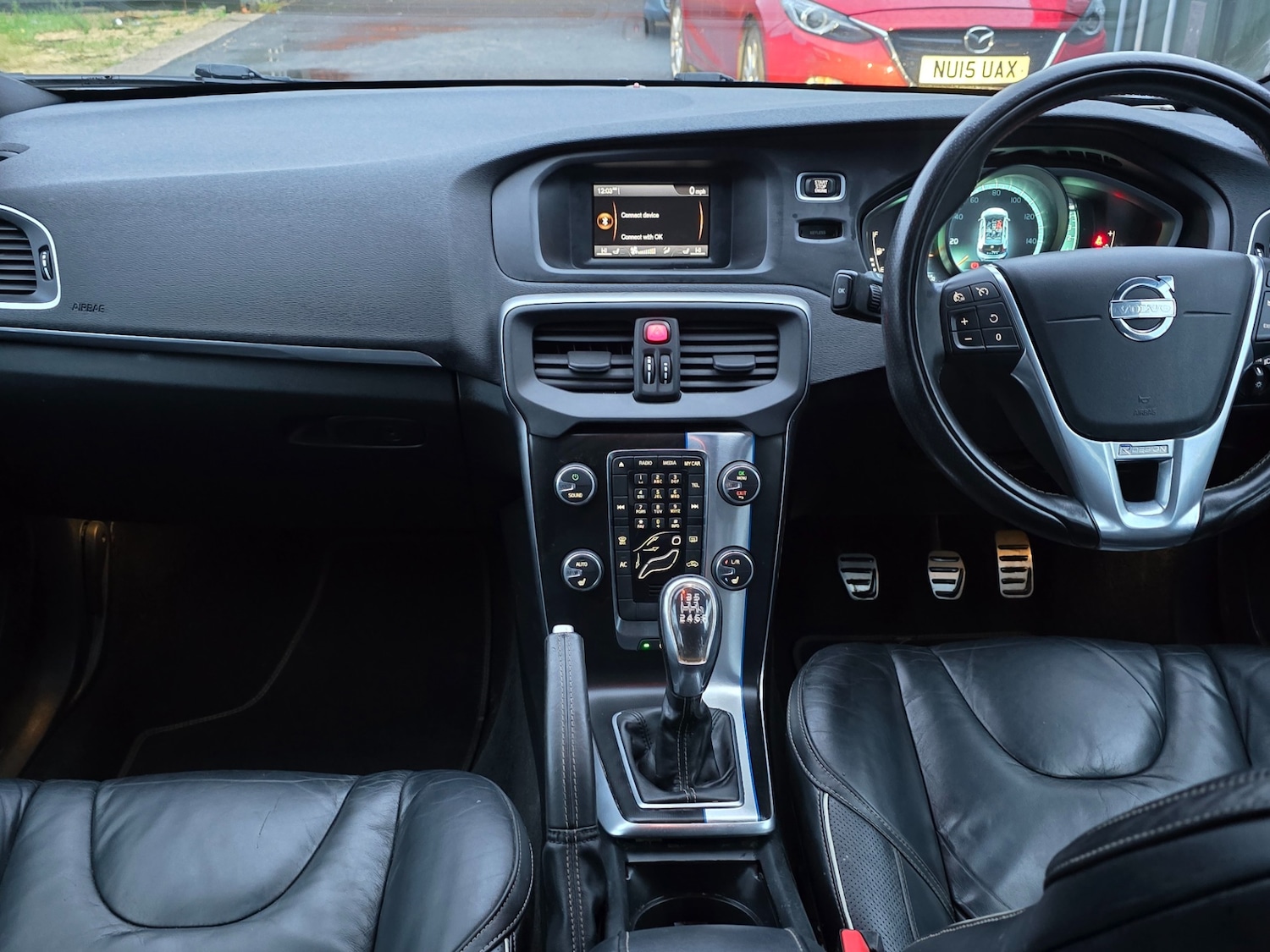 Used Volvo V40 2013 for sale - 76560120: Photo 10