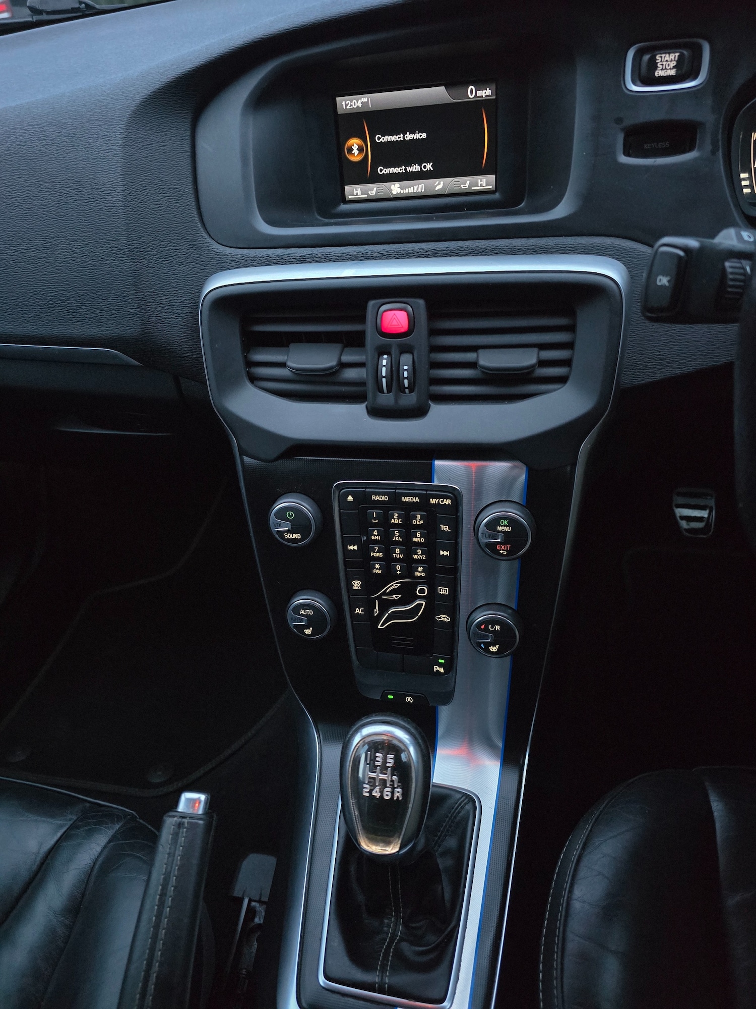 Used Volvo V40 2013 for sale - 76560120: Photo 20