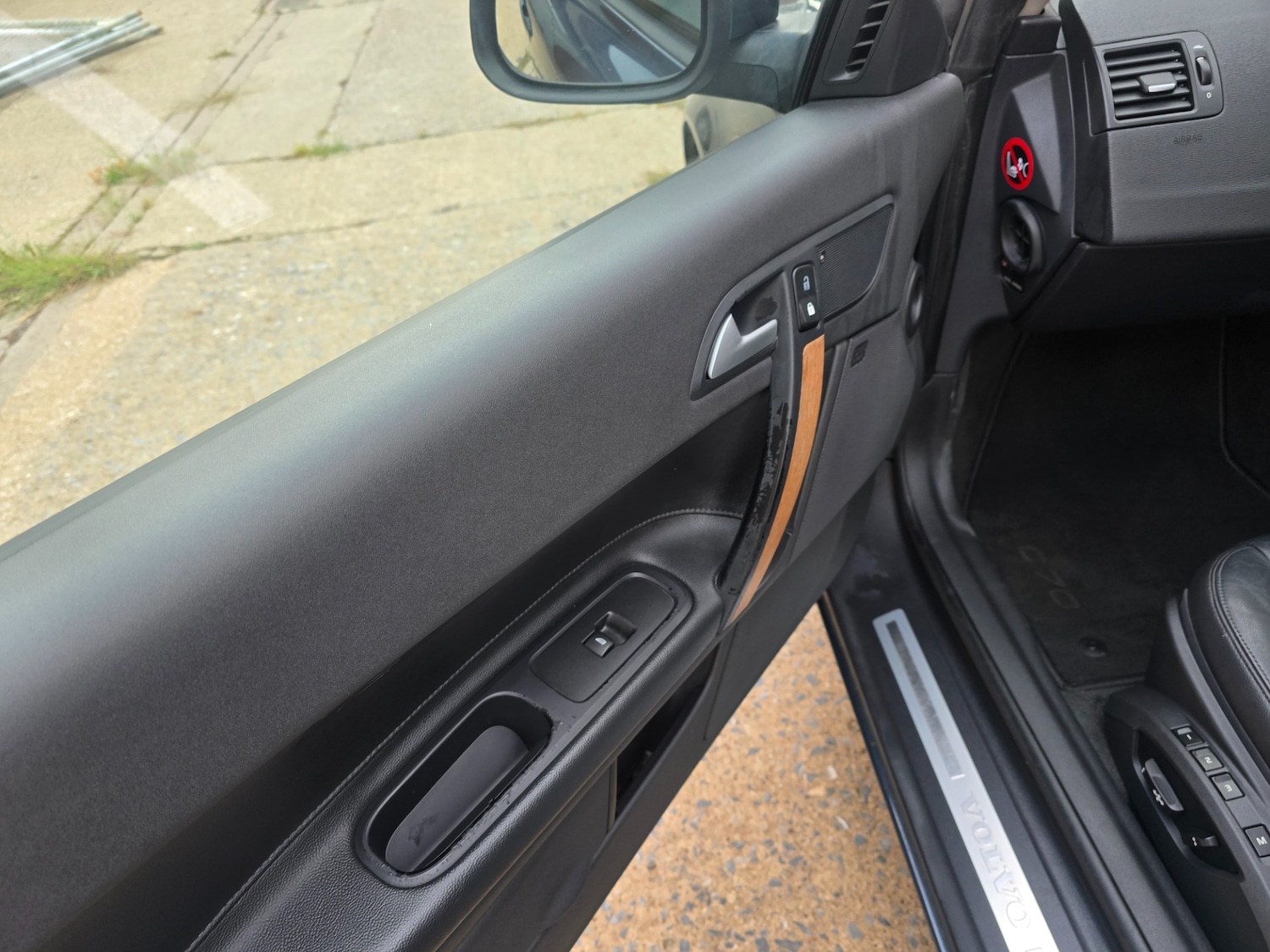 Used Volvo C70 2010 for sale - 76092222: Photo 13