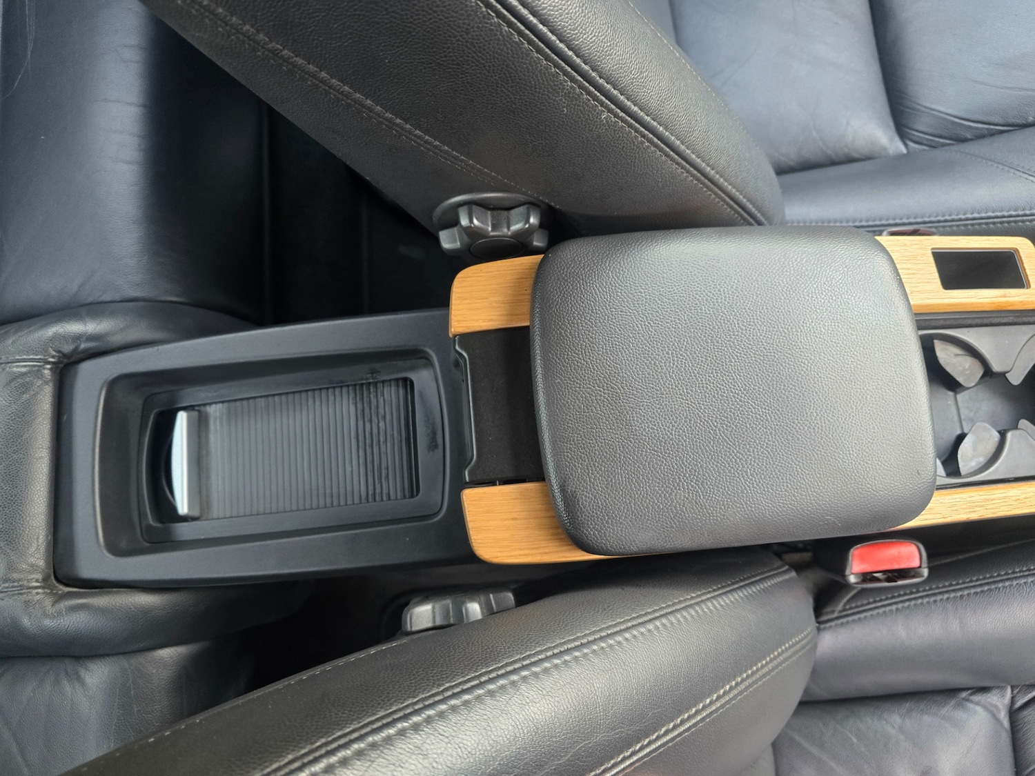 Used Volvo C70 2010 for sale - 76092222: Photo 19