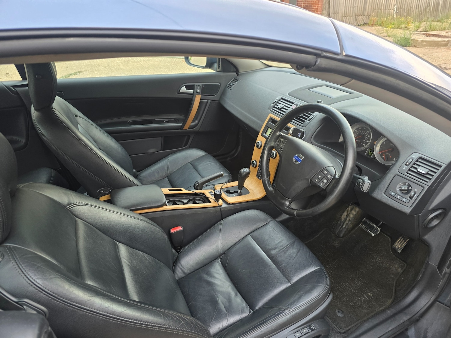 Used Volvo C70 2010 for sale - 76092222: Photo 9