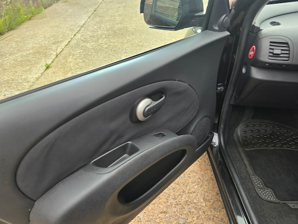 Used Nissan Micra 2010 for sale - 76018386: Photo 11