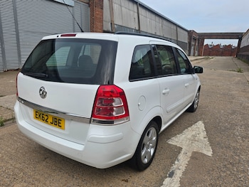 Used Vauxhall Zafira 2012 for sale - 76023005: Photo