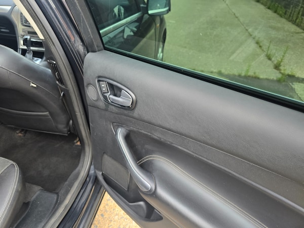 Used Ford Mondeo 2010 for sale - 75271490: Photo 14