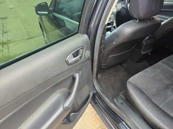 Used Ford Mondeo 2010 for sale - 75271490: Photo 17