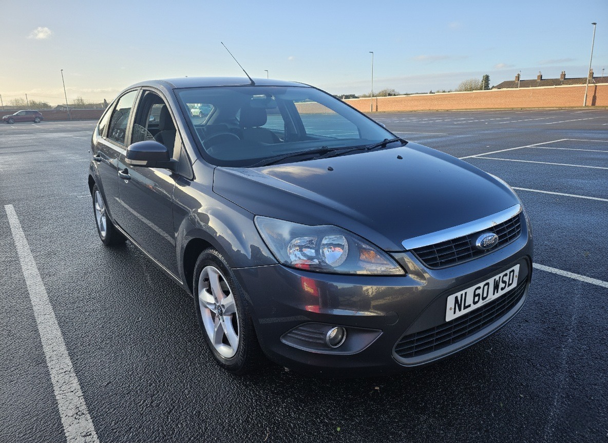 Used Ford Focus 2010 for sale - 76693861: Photo 1