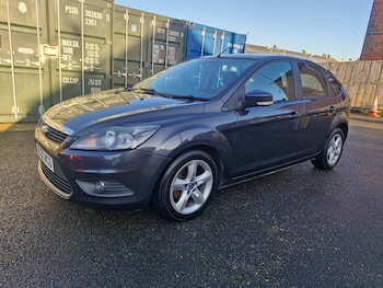 Used Ford Focus 2010 for sale - 76693861: Photo