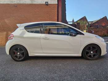 Used Peugeot 208 2013 for sale - 63645275: Photo