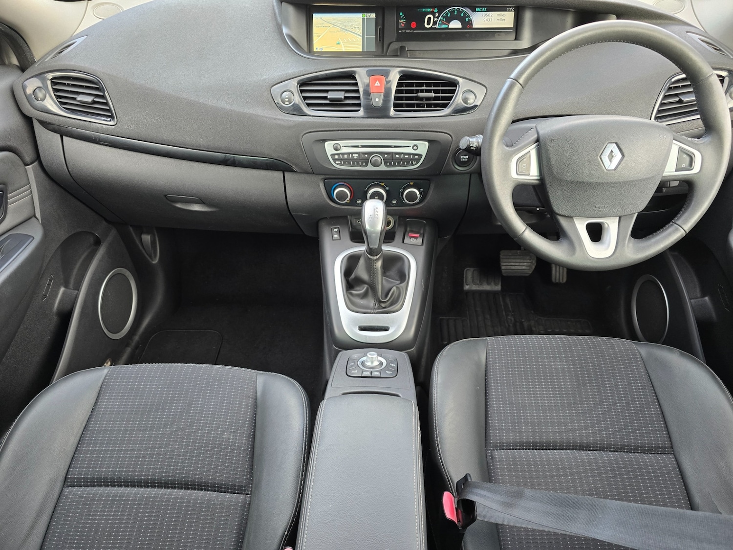 Used Renault Grand Scenic 2011 for sale - 78213295: Photo 11