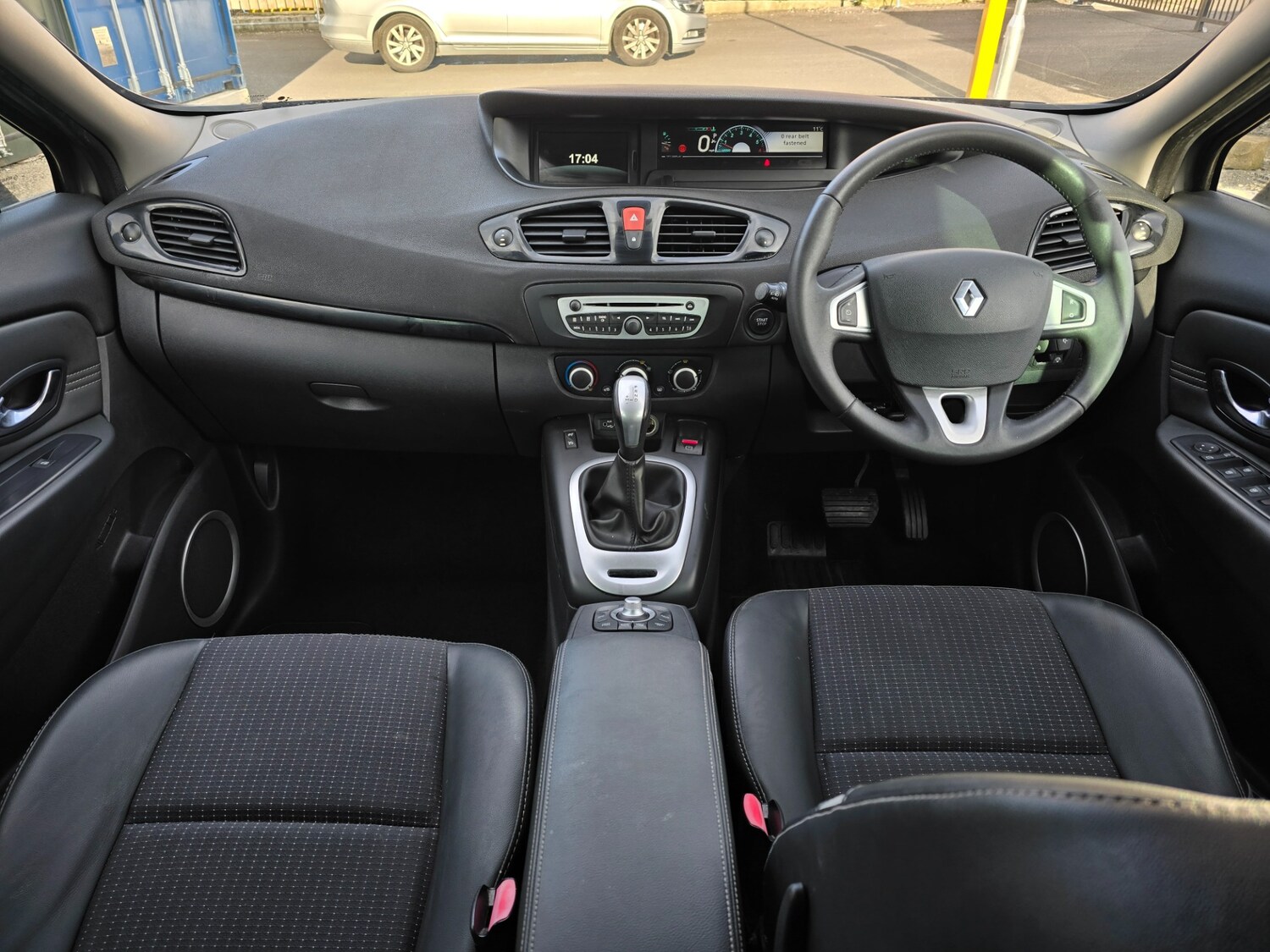 Used Renault Grand Scenic 2011 for sale - 78213295: Photo 16