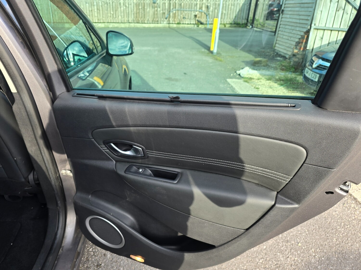 Used Renault Grand Scenic 2011 for sale - 78213295: Photo 21