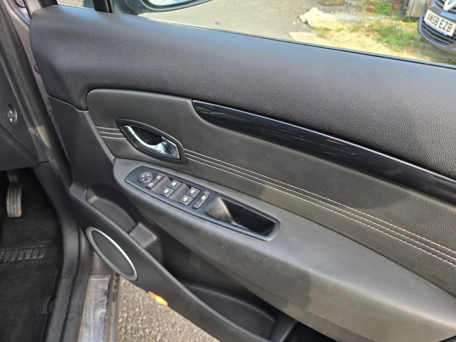 Used Renault Grand Scenic 2011 for sale - 78213295: Photo 22