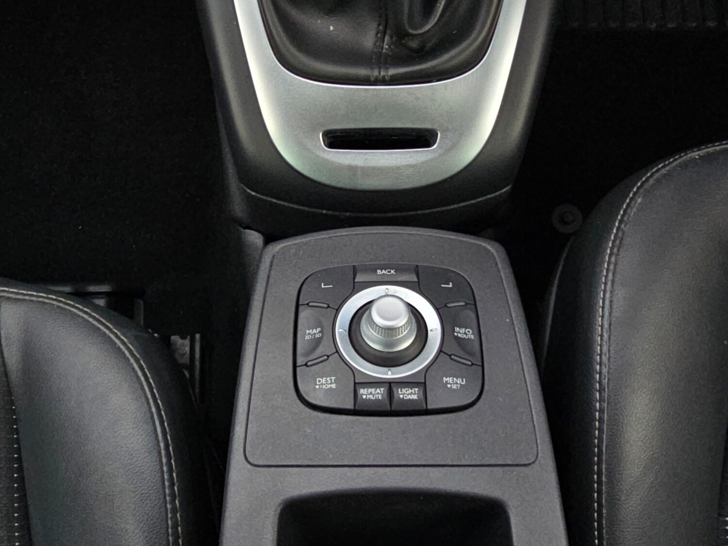 Used Renault Grand Scenic 2011 for sale - 78213295: Photo 24