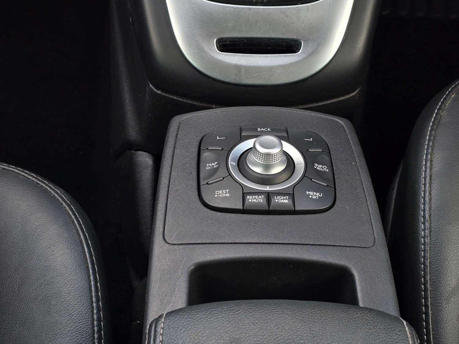 Used Renault Grand Scenic 2011 for sale - 78213295: Photo 26