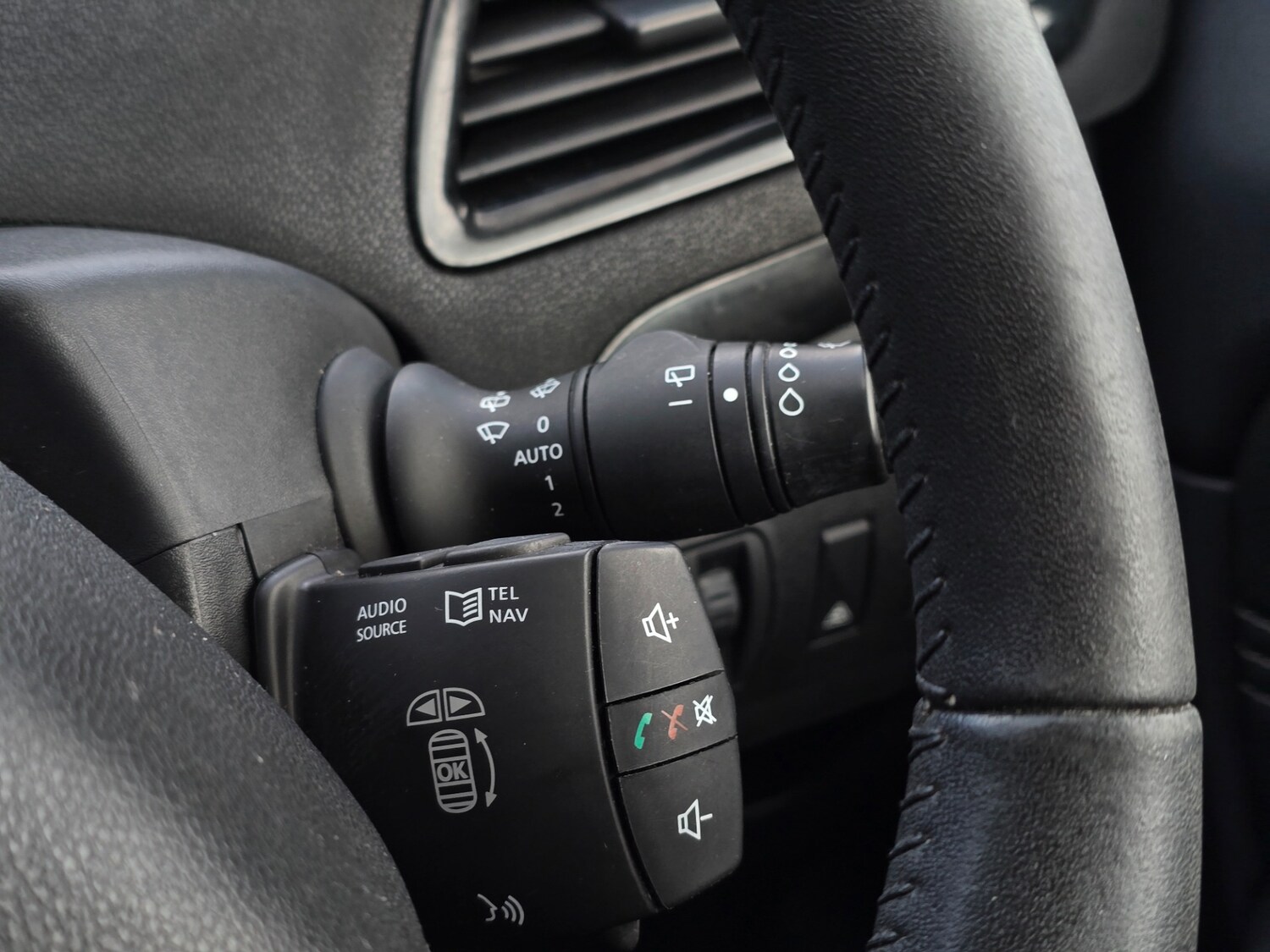 Used Renault Grand Scenic 2011 for sale - 78213295: Photo 31