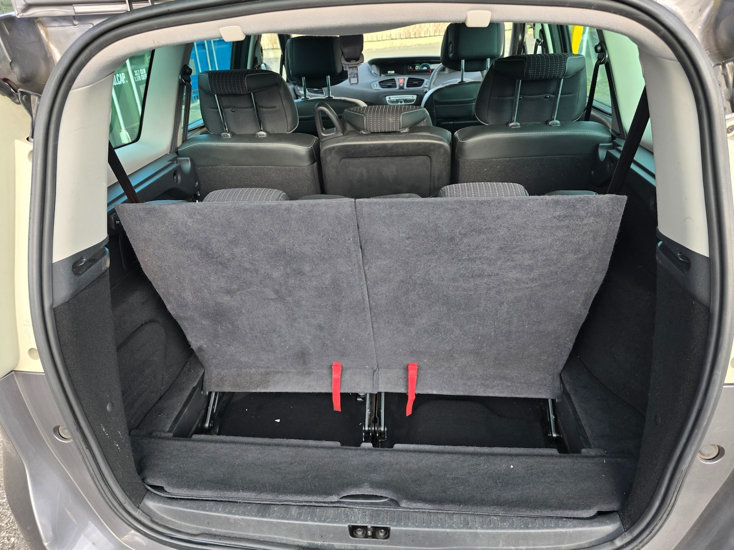 Used Renault Grand Scenic 2011 for sale - 78213295: Photo 7